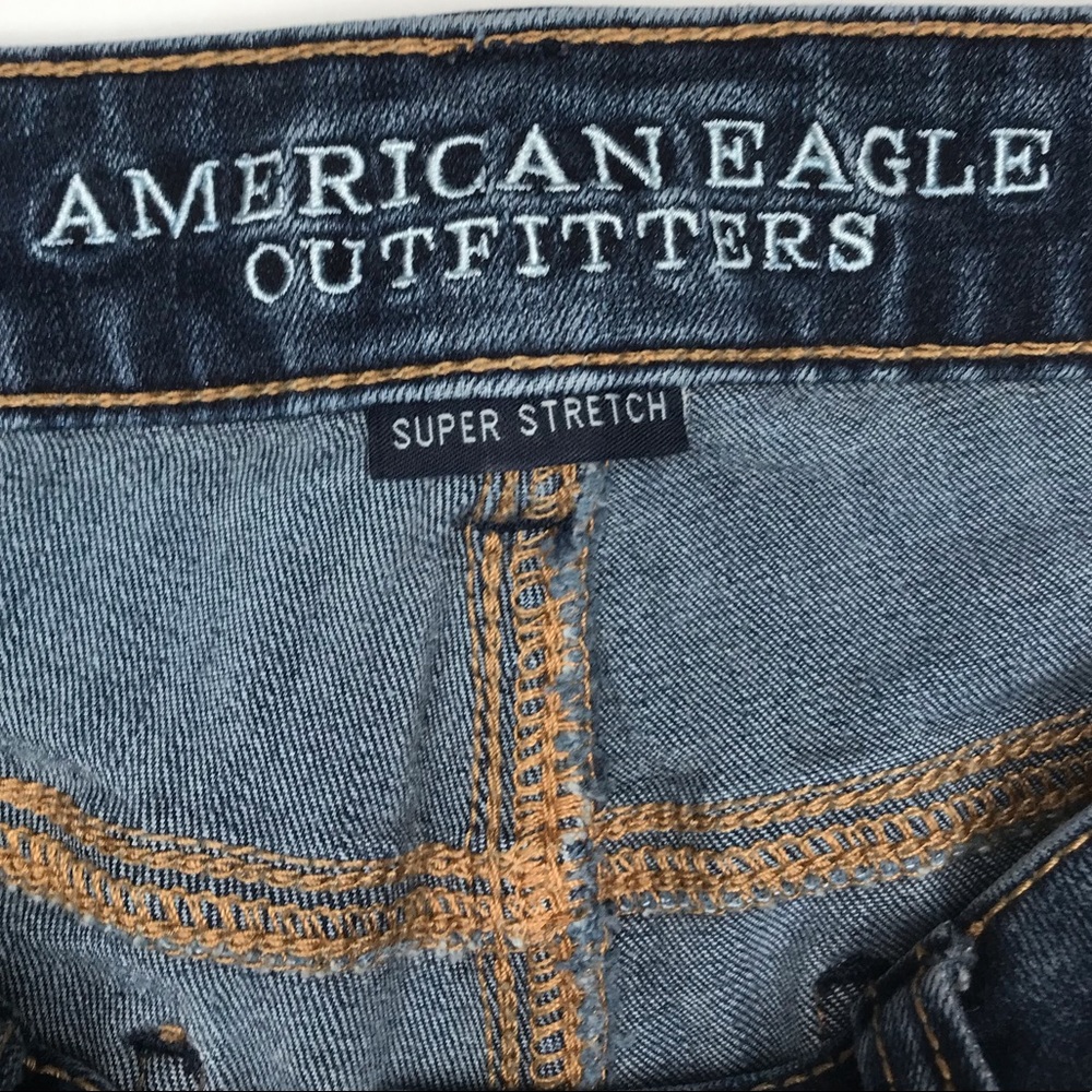American Eagle Mid-Rise Raw-Hem Jean Shorts - 4 - Picture 14 of 17